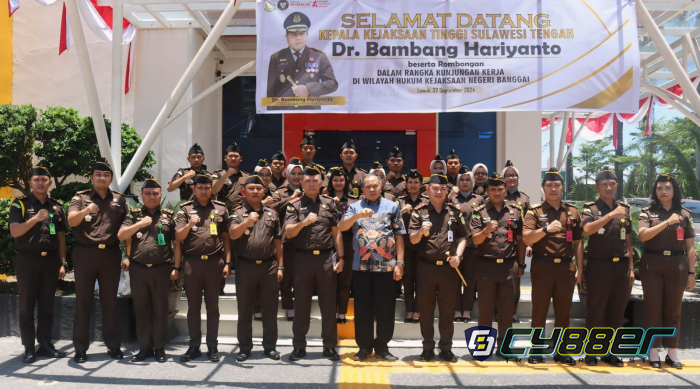 Diakhir Kunjungan di Kejari Banggai, Kejati Sulteng Tekankan Bekerja Sesuai SOP